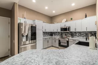 Photo #3: 6411680 Listing