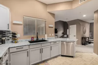Photo #6: 6411680 Listing