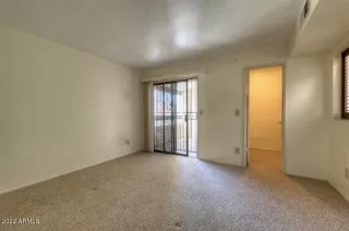 Photo #4: 6411683 Listing