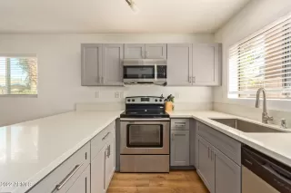 Photo #3: 6412094 Listing