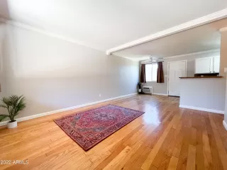 Photo #3: 6412328 Listing