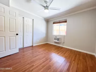 Photo #6: 6412328 Listing