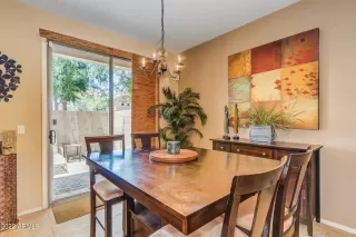 Photo #4: 6412368 Listing