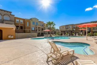 Photo #5: 6412375 Listing