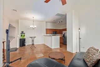 Photo #6: 6412375 Listing