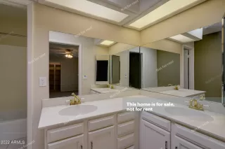 Photo #5: 6412469 Listing