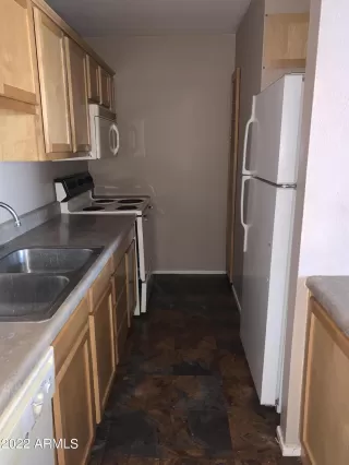 Photo #2: 6412553 Listing