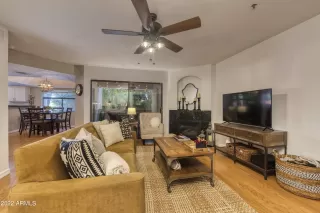 Photo #2: 6412616 Listing 