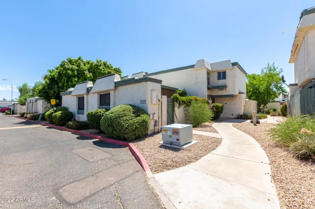 MLS: 6412736 Condo For Sale