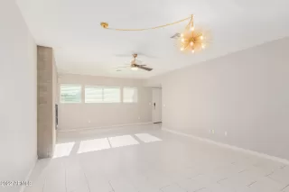 Photo #4: 6412834 Listing