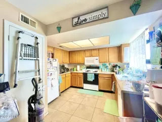 Photo #6: 6412839 Listing