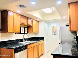 Photo #4: 6412916 Listing