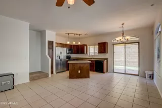 Photo #5: 6413019 Listing 