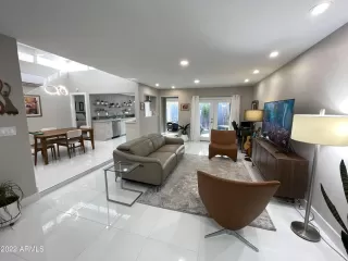 Photo #5: 6413214 Listing