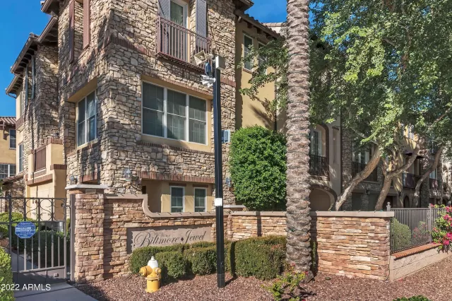 MLS: 6413242 Condo For Sale