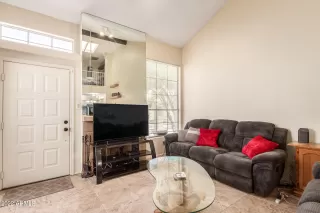 Photo #2: 6413586 Listing