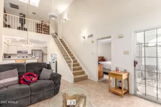 Photo #4: 6413586 Listing