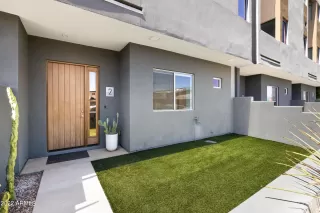 Photo #2: 6413603 Listing 