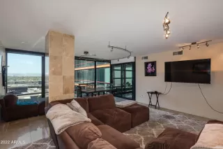Photo #4: 6413605 Listing