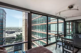 Photo #5: 6413605 Listing