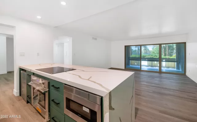 MLS: 6413611 Condo For Sale