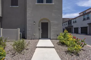 Photo #2: 6413661 Listing