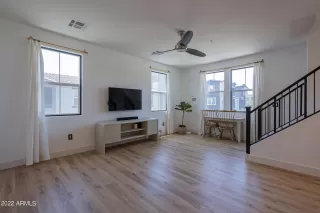 Photo #4: 6413661 Listing