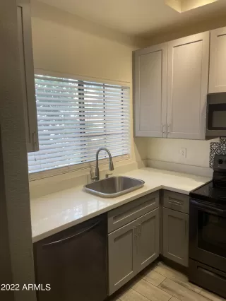 Photo #3: 6413768 Listing