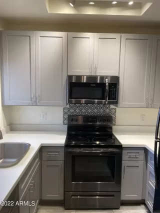 Photo #4: 6413768 Listing