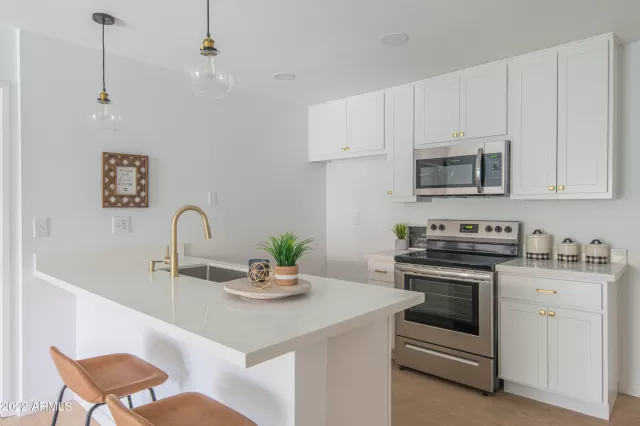 MLS: 6413856 Condo For Sale