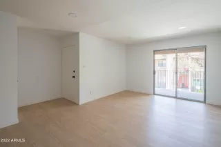 Photo #6: 6413856 Listing