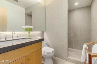 Photo #5: 6413896 Listing 