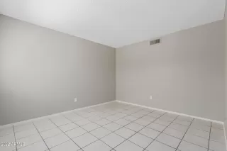 Photo #5: 6413935 Listing 