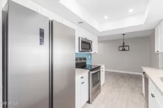 Photo #4: 6413952 Listing 