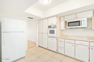 Photo #3: 6413996 Listing 