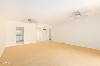 Photo #6: 6413996 Listing 