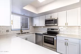 Photo #2: 6414032 Listing