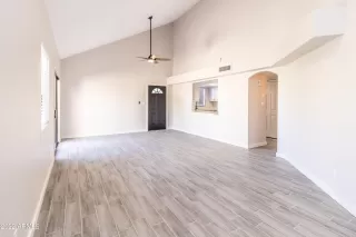 Photo #4: 6414032 Listing