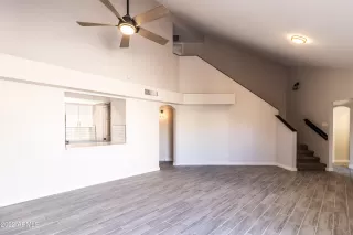 Photo #5: 6414032 Listing