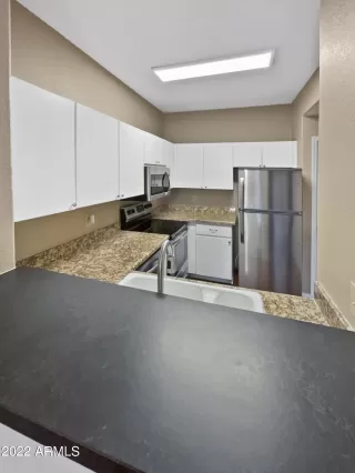 Photo #2: 6414071 Listing 