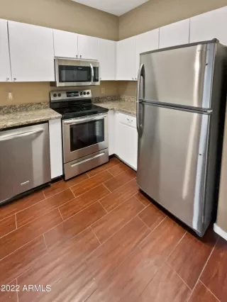 Photo #5: 6414071 Listing 