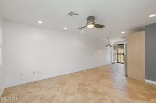 Photo #6: 6414083 Listing