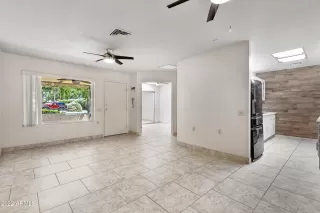 Photo #6: 6414243 Listing 