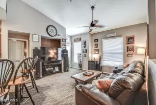 Photo #3: 6414315 Listing