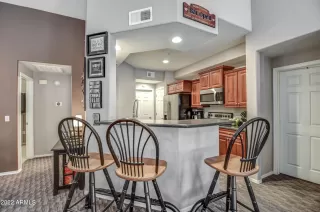 Photo #6: 6414315 Listing