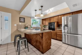 Photo #3: 6414370 Listing 