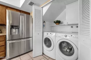 Photo #5: 6414370 Listing 