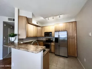 Photo #4: 6414433 Listing 