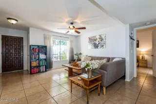 Photo #5: 6414454 Listing