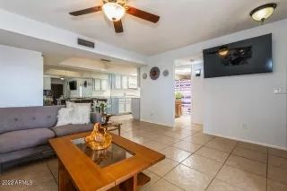 Photo #6: 6414454 Listing